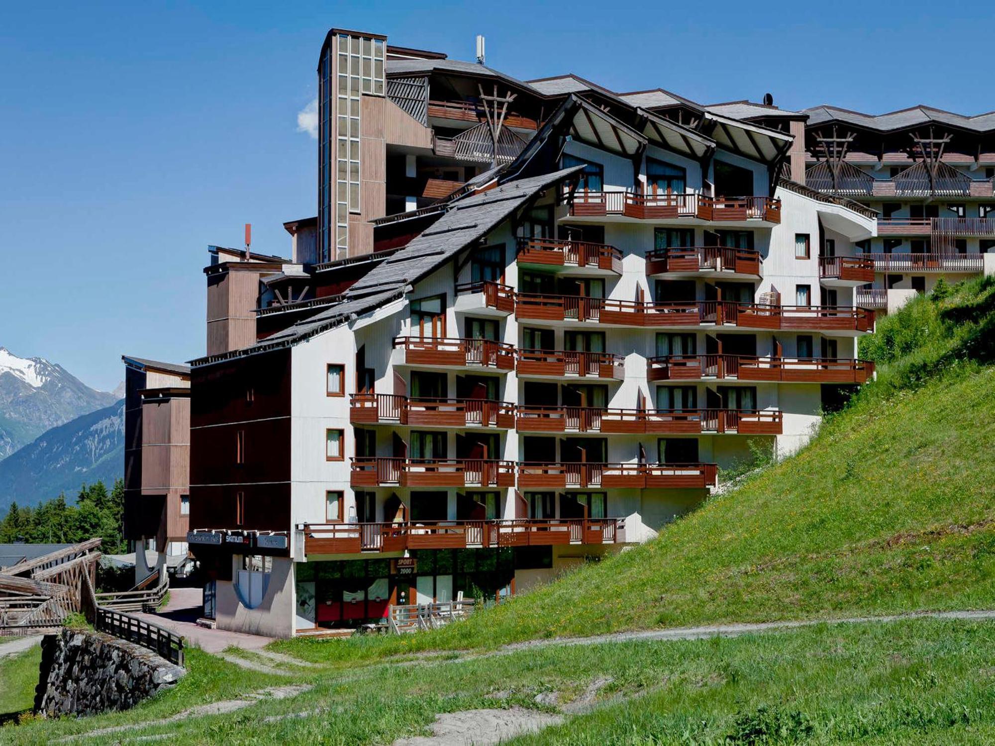 Appart. Skis Aux Pieds, Sud, Animaux Bienvenus - Fr-1-513-99 Apartment Courchevel Exterior photo