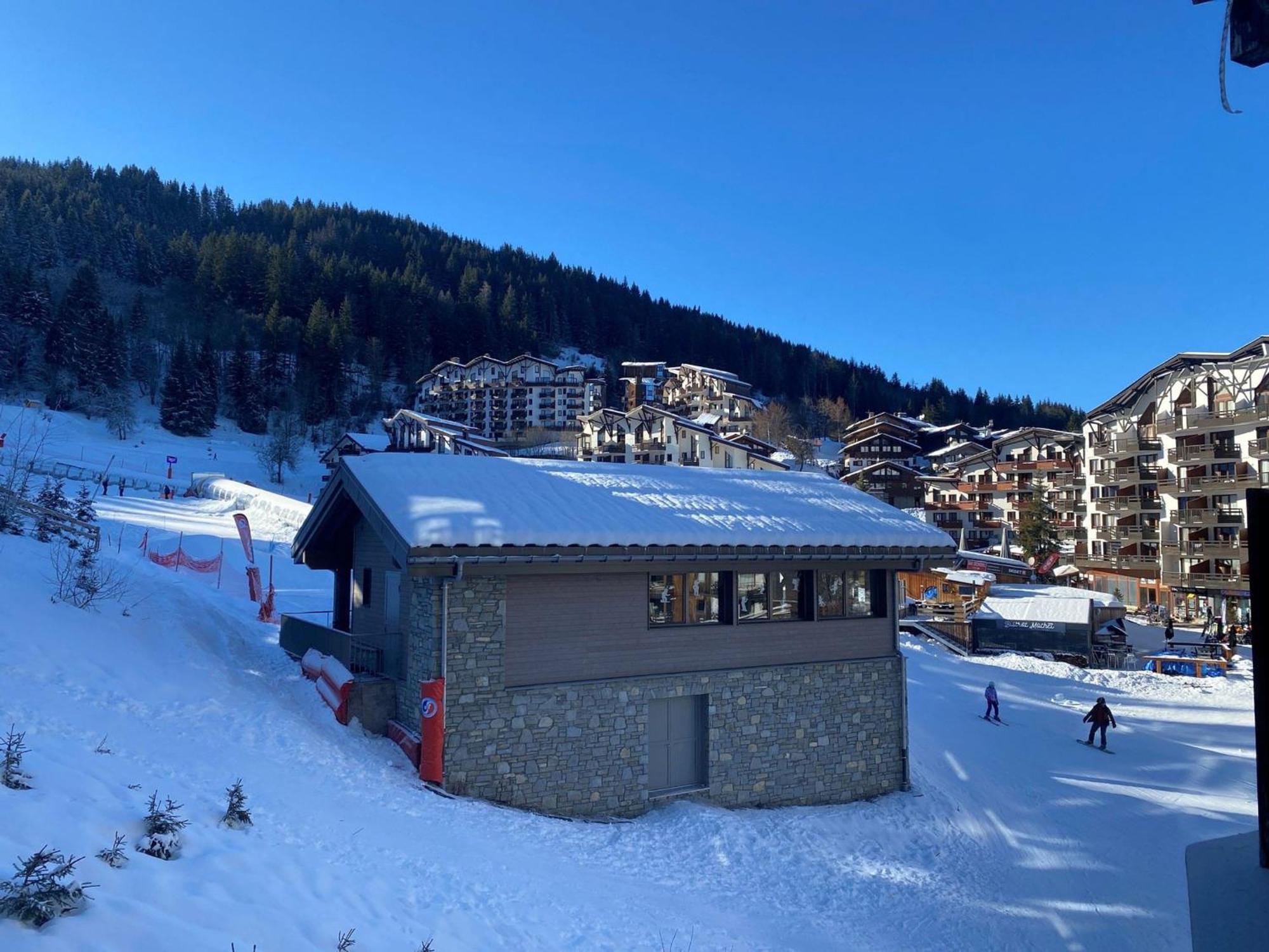 Appart. Skis Aux Pieds, Sud, Animaux Bienvenus - Fr-1-513-99 Apartment Courchevel Exterior photo